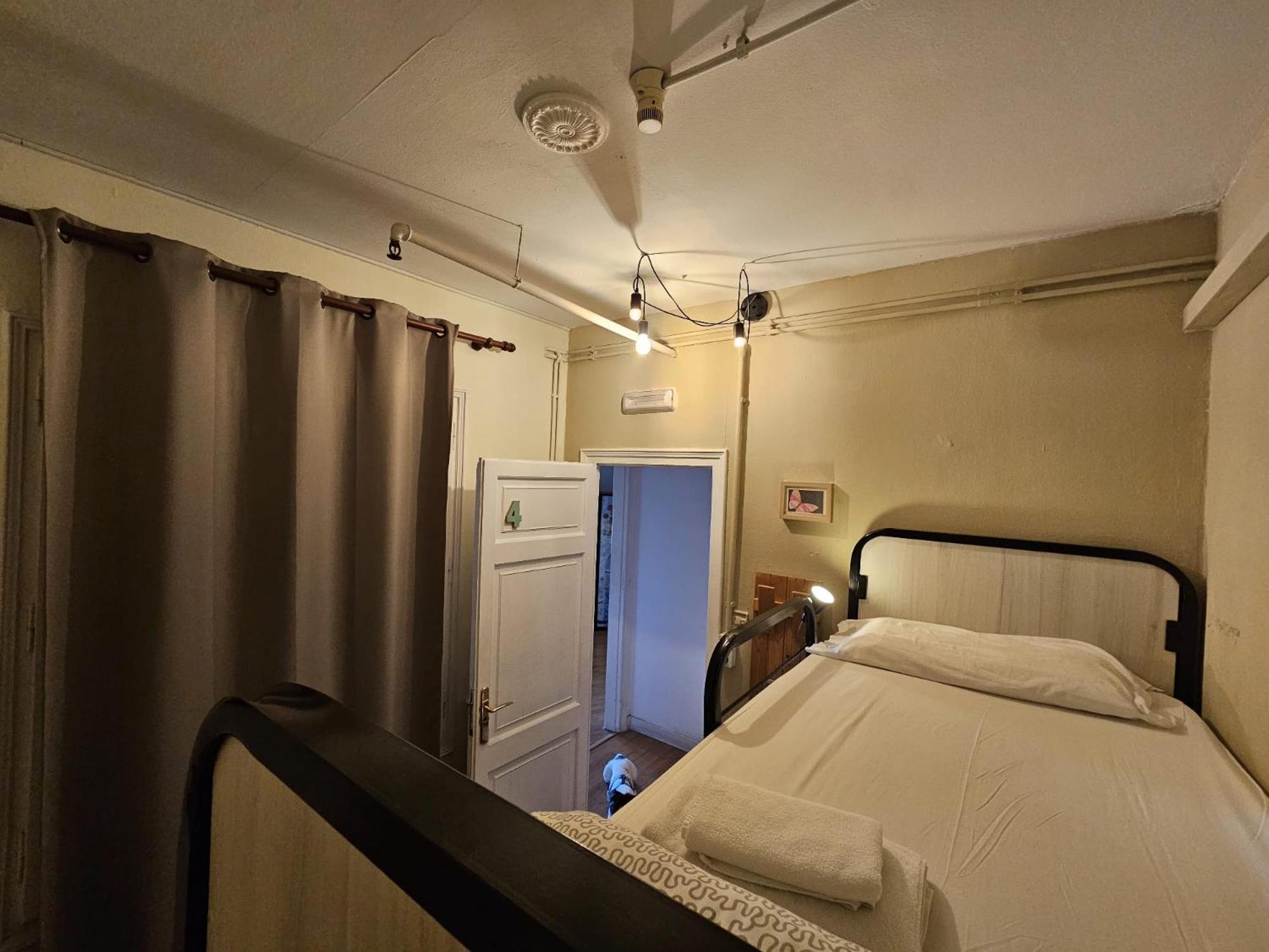 Wow Hostel Barcelona Kültér fotó