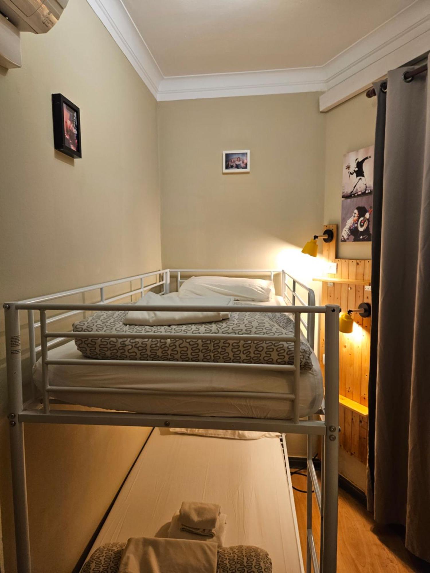 Wow Hostel Barcelona Kültér fotó