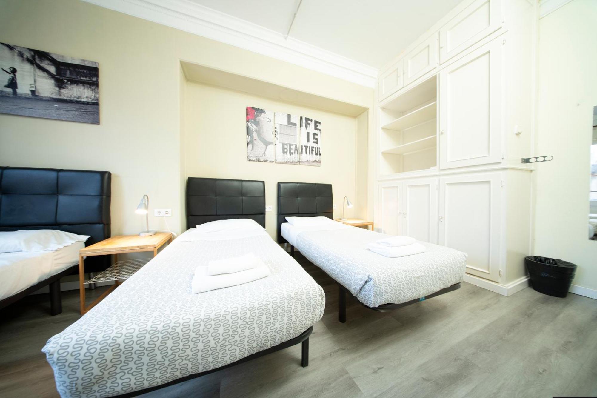 Wow Hostel Barcelona Kültér fotó