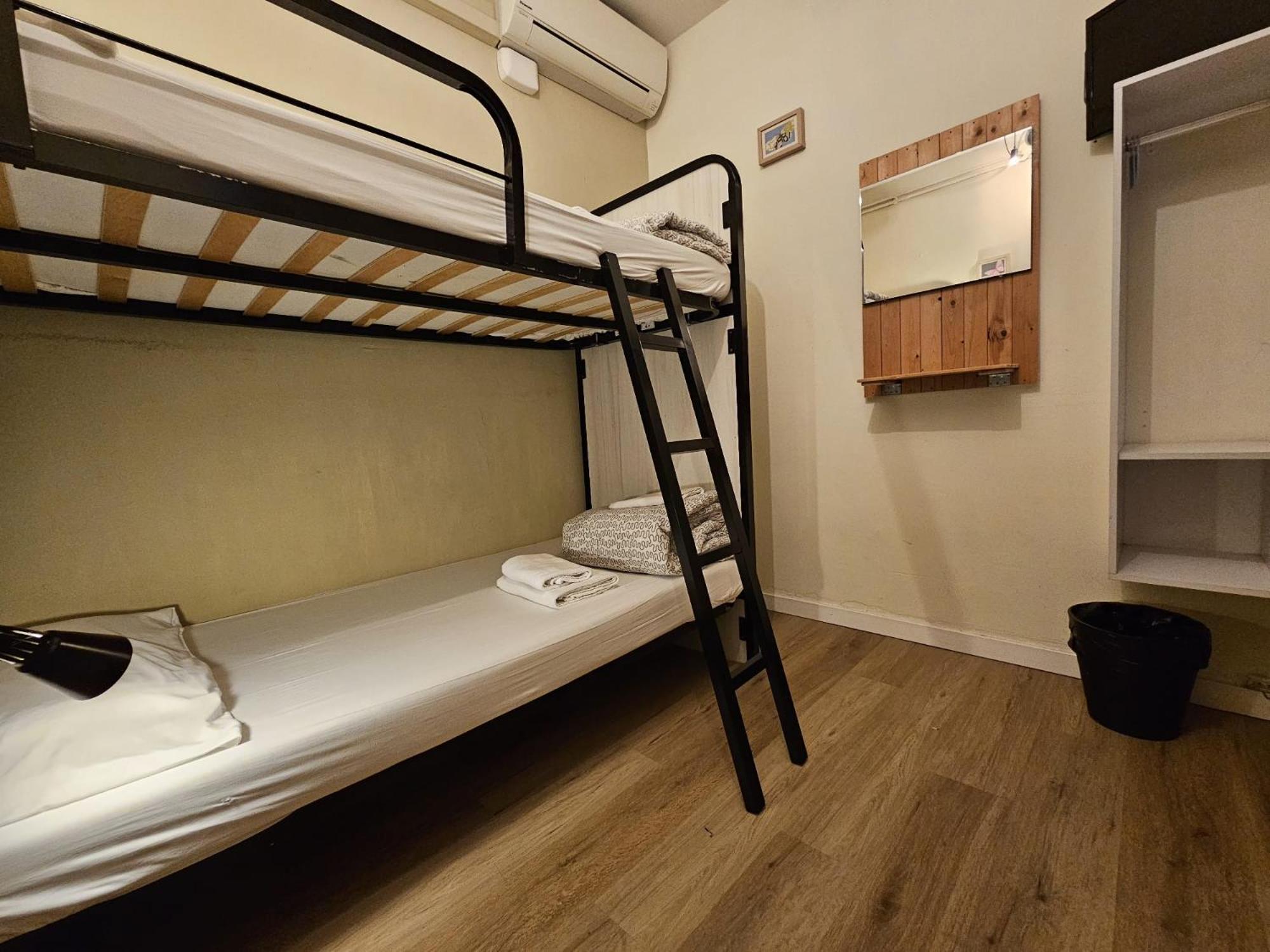 Wow Hostel Barcelona Kültér fotó