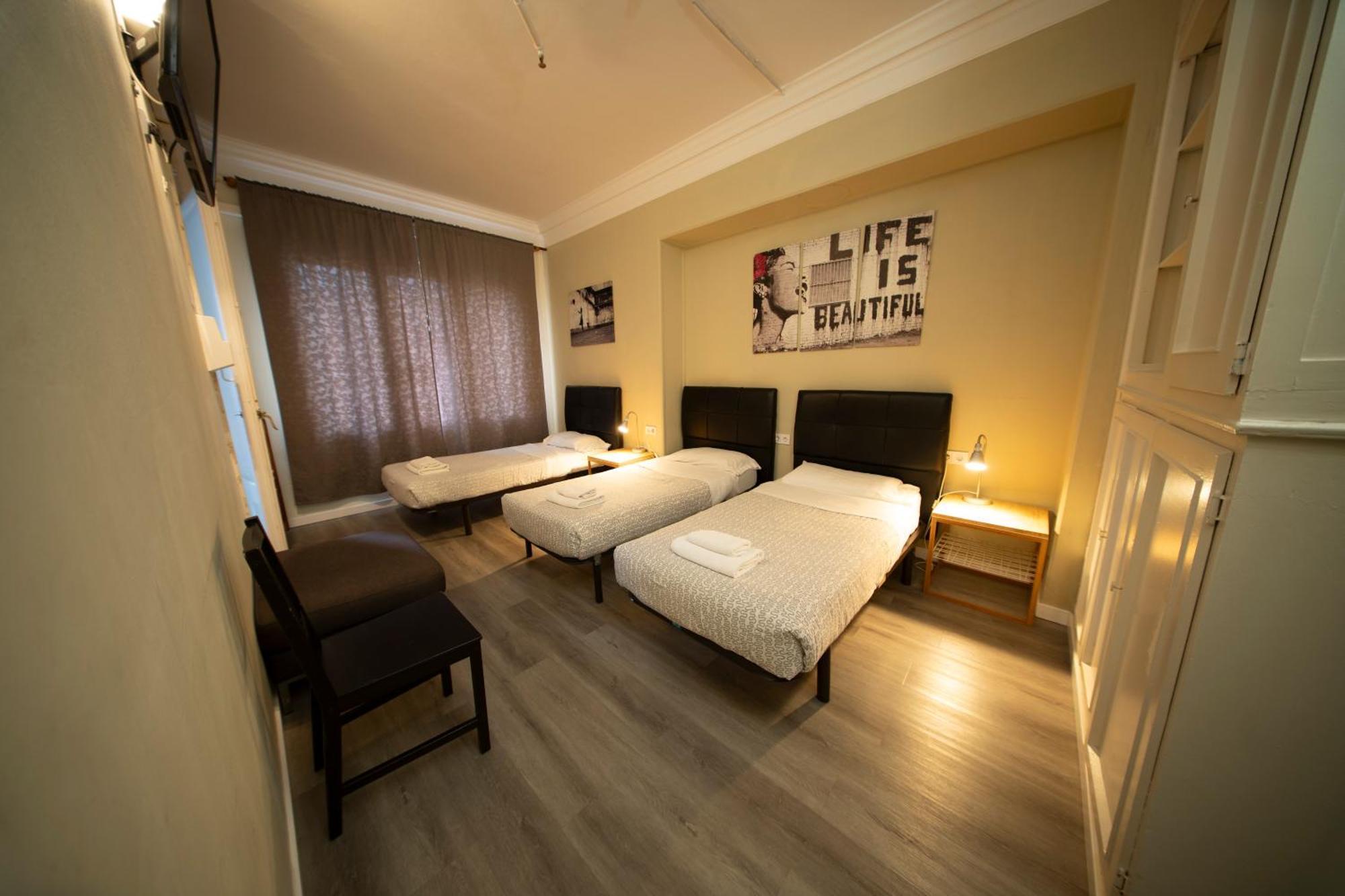 Wow Hostel Barcelona Kültér fotó