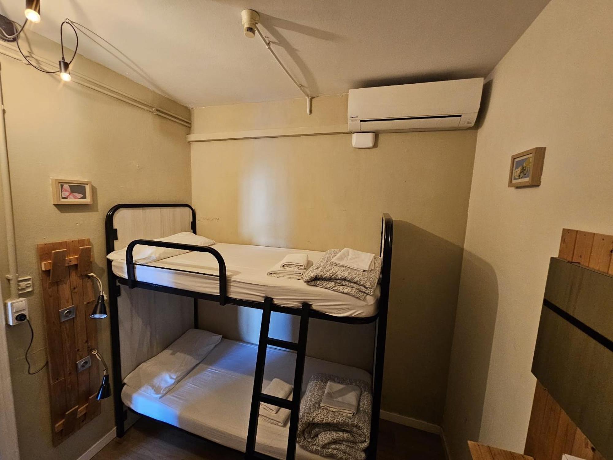Wow Hostel Barcelona Kültér fotó