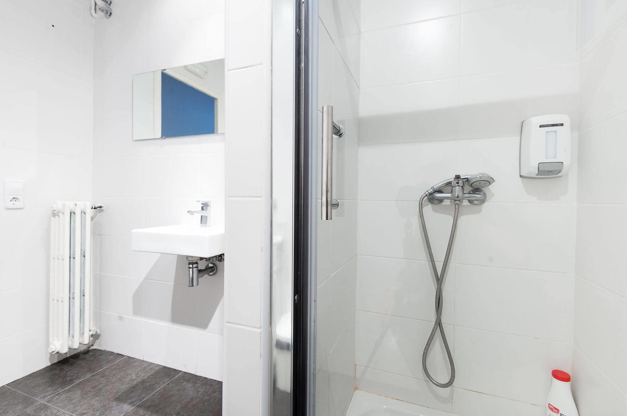 Wow Hostel Barcelona Kültér fotó