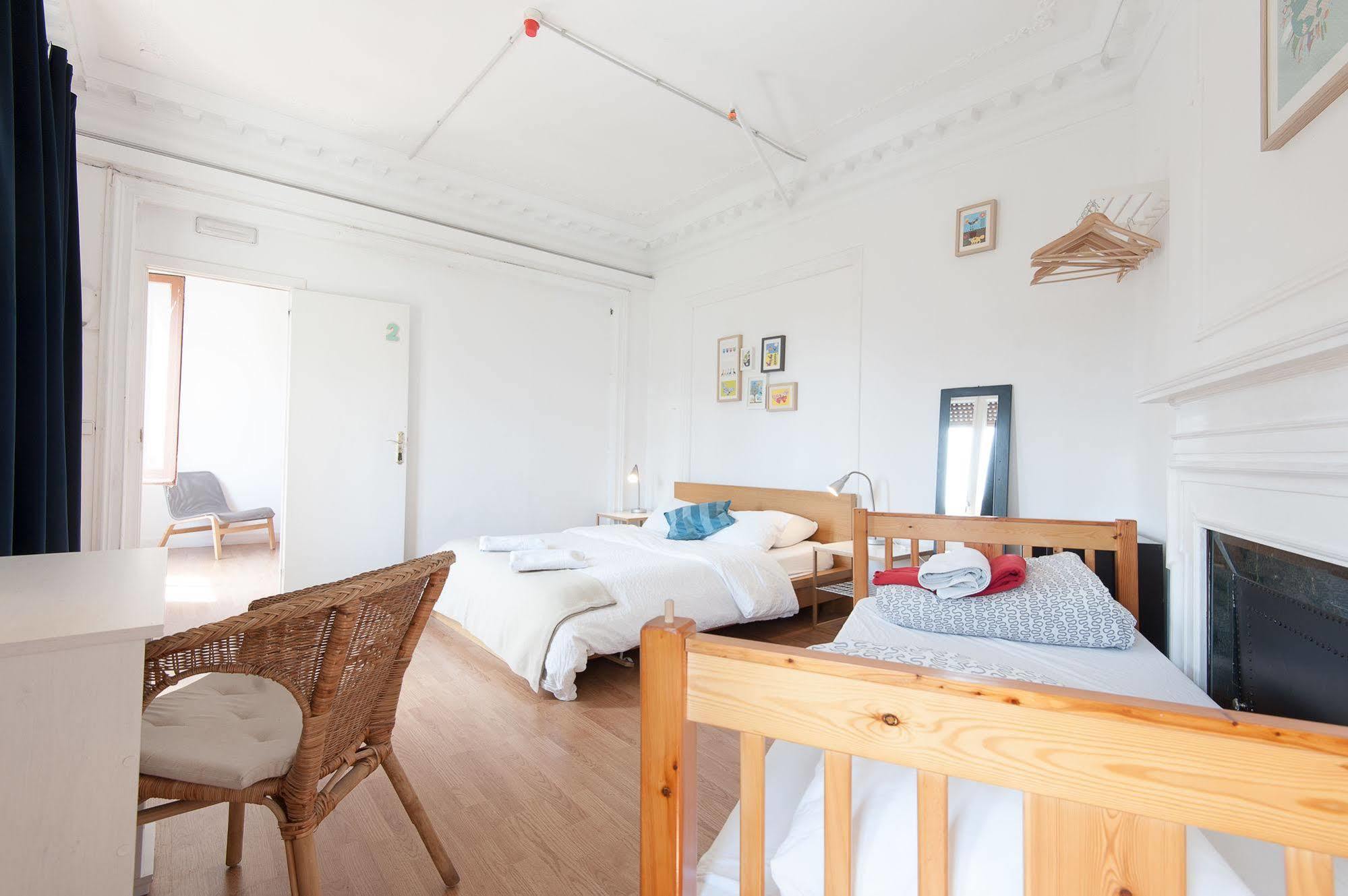 Wow Hostel Barcelona Kültér fotó